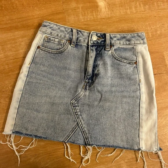 Pacsun denim skirt size 24 - Picture 2 of 6
